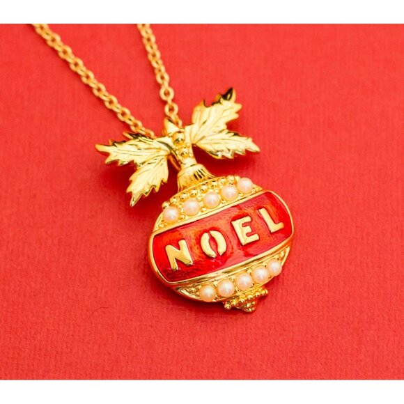 Vintage "NOEL" Word Pearl Gold Tone Necklace By Avon 28 Inches F15 - Picture 1 of 3